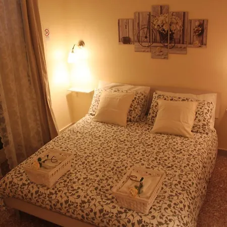 Couette-café Da Giulia Rome